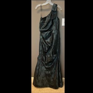 David Meister green black one shoulder ruched gown size 12